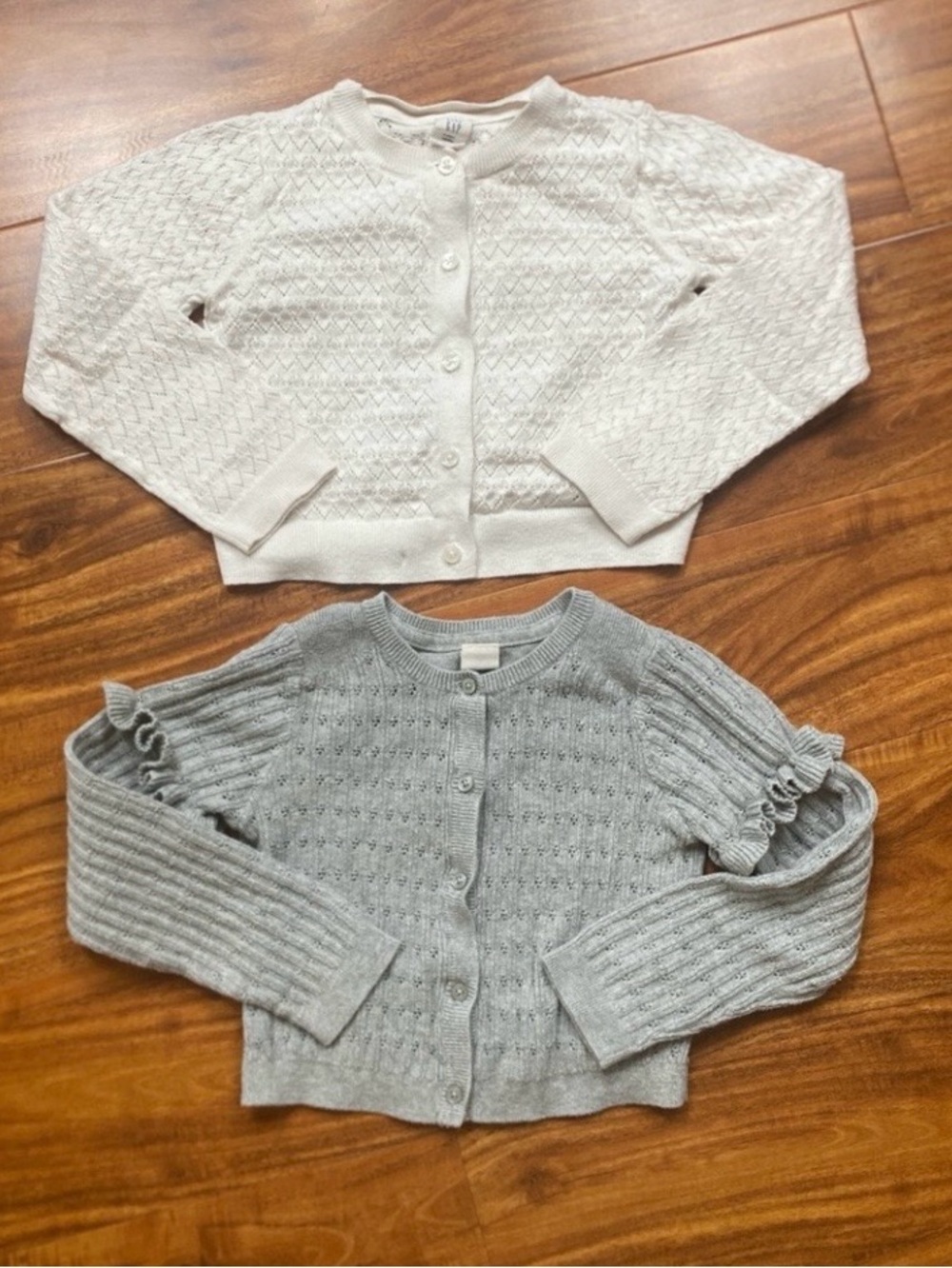 Gap Girls Cream + Gray Knit Button Cardigans Size 5 Cottagecore Classic Coastal